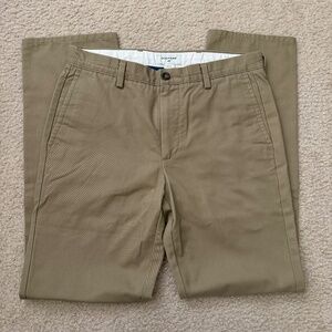 Dockers Slim-Fit Khaki Pants (Mens 32x32)